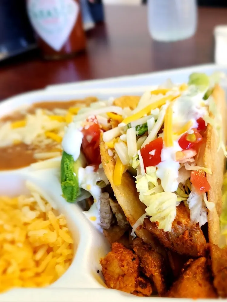 Chile Verde Taco Plate